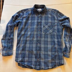 This is the softest cotton shirt!!
Vintage American Apparel men’s button down